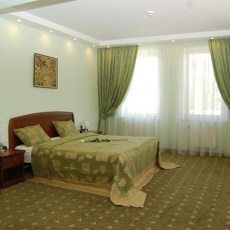 Platinum Hotel Кишинев Екстериор снимка