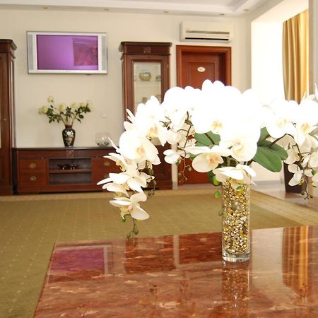 Platinum Hotel Кишинев Екстериор снимка