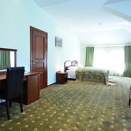 Platinum Hotel Кишинев Екстериор снимка
