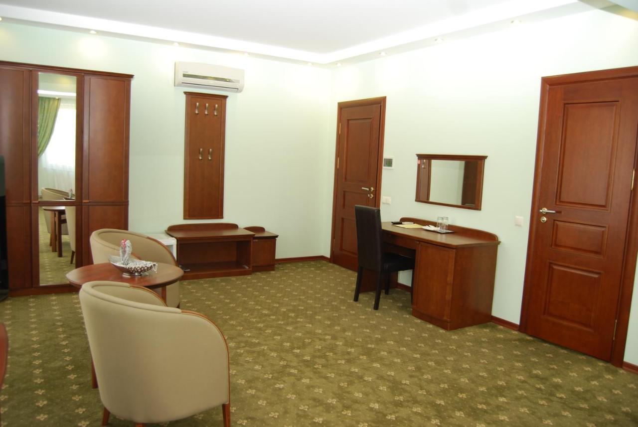 Platinum Hotel Кишинев Екстериор снимка