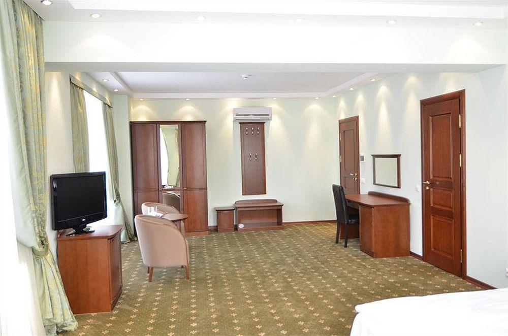 Platinum Hotel Кишинев Екстериор снимка