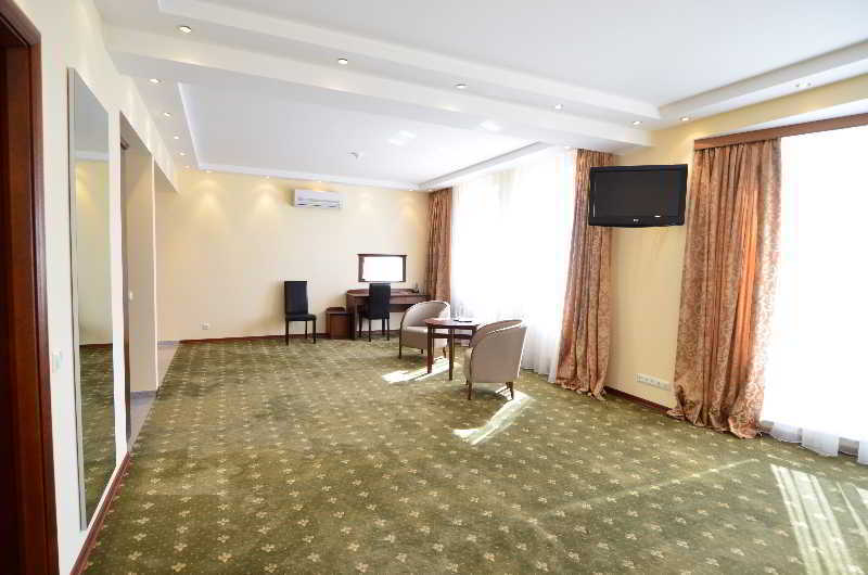 Platinum Hotel Кишинев Екстериор снимка