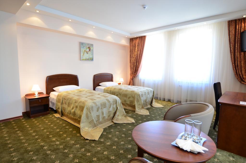 Platinum Hotel Кишинев Екстериор снимка