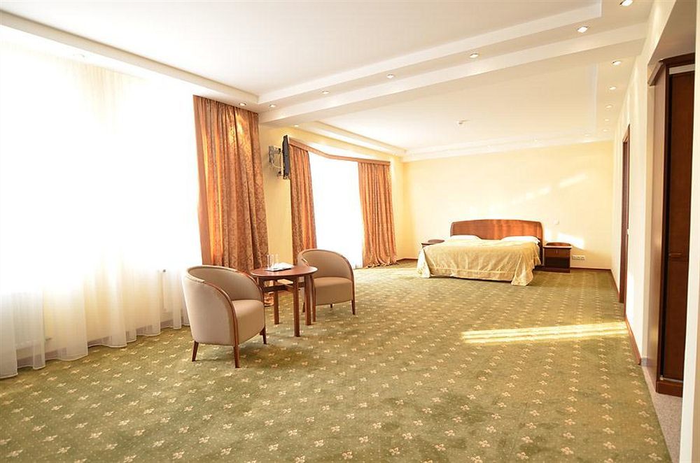 Platinum Hotel Кишинев Екстериор снимка