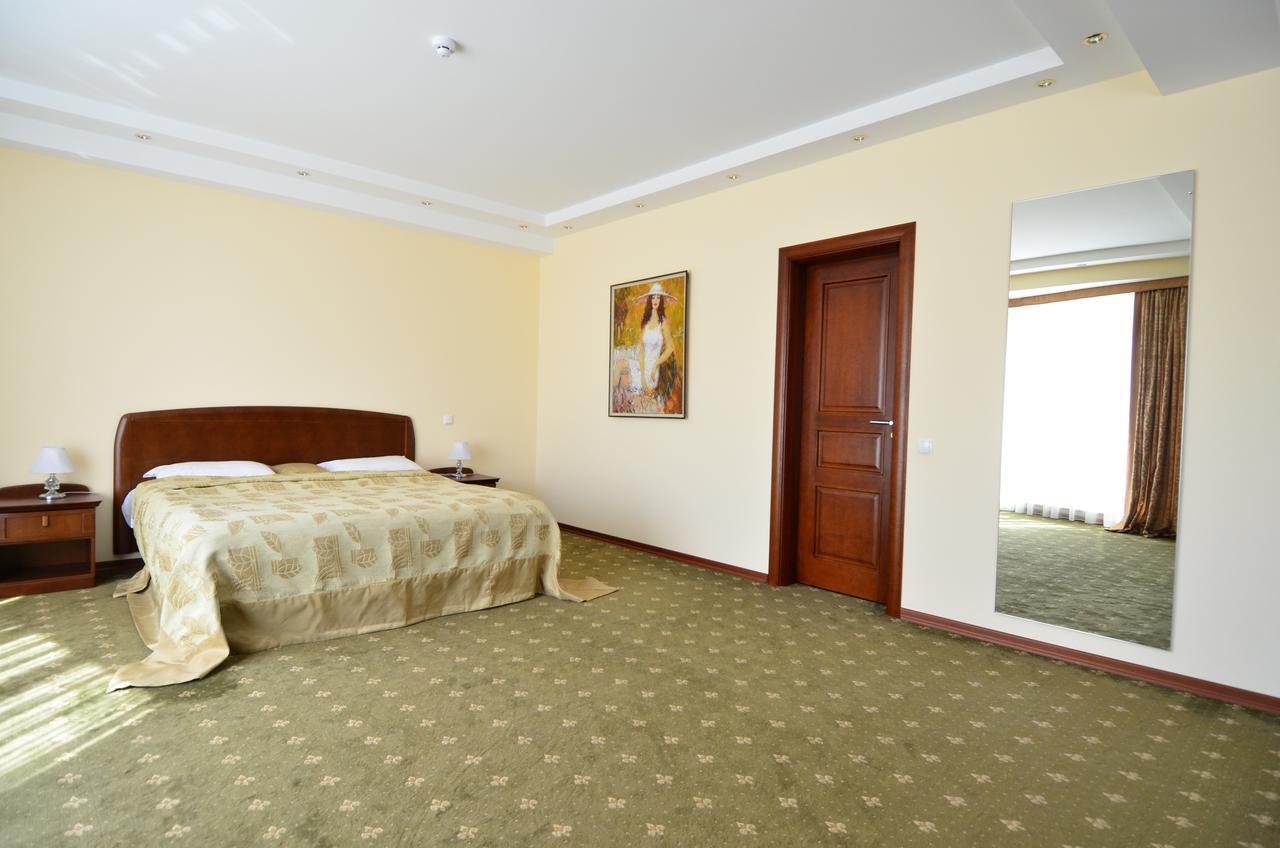 Platinum Hotel Кишинев Екстериор снимка